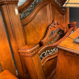 KING Wynwood Mahogany Bed